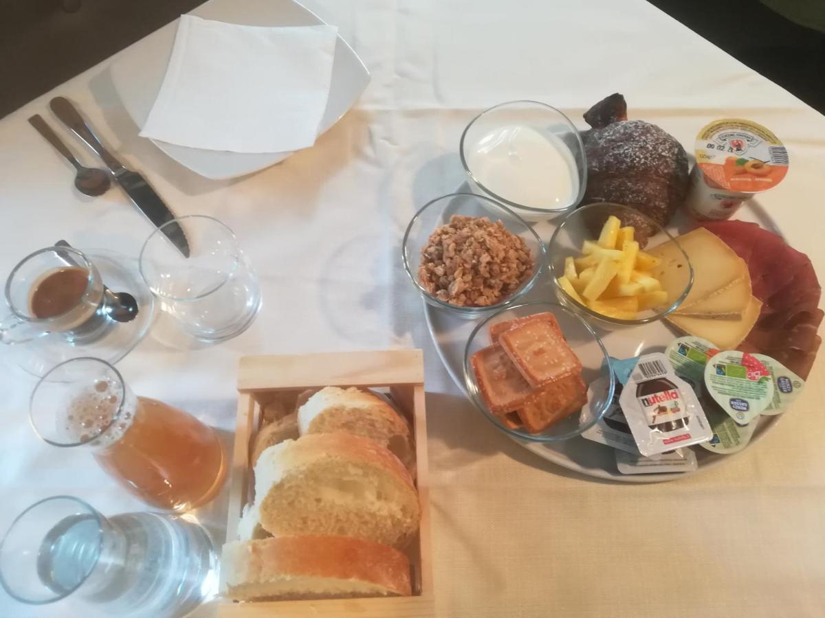 Albergo Alpino Vermiglio Exteriör bild