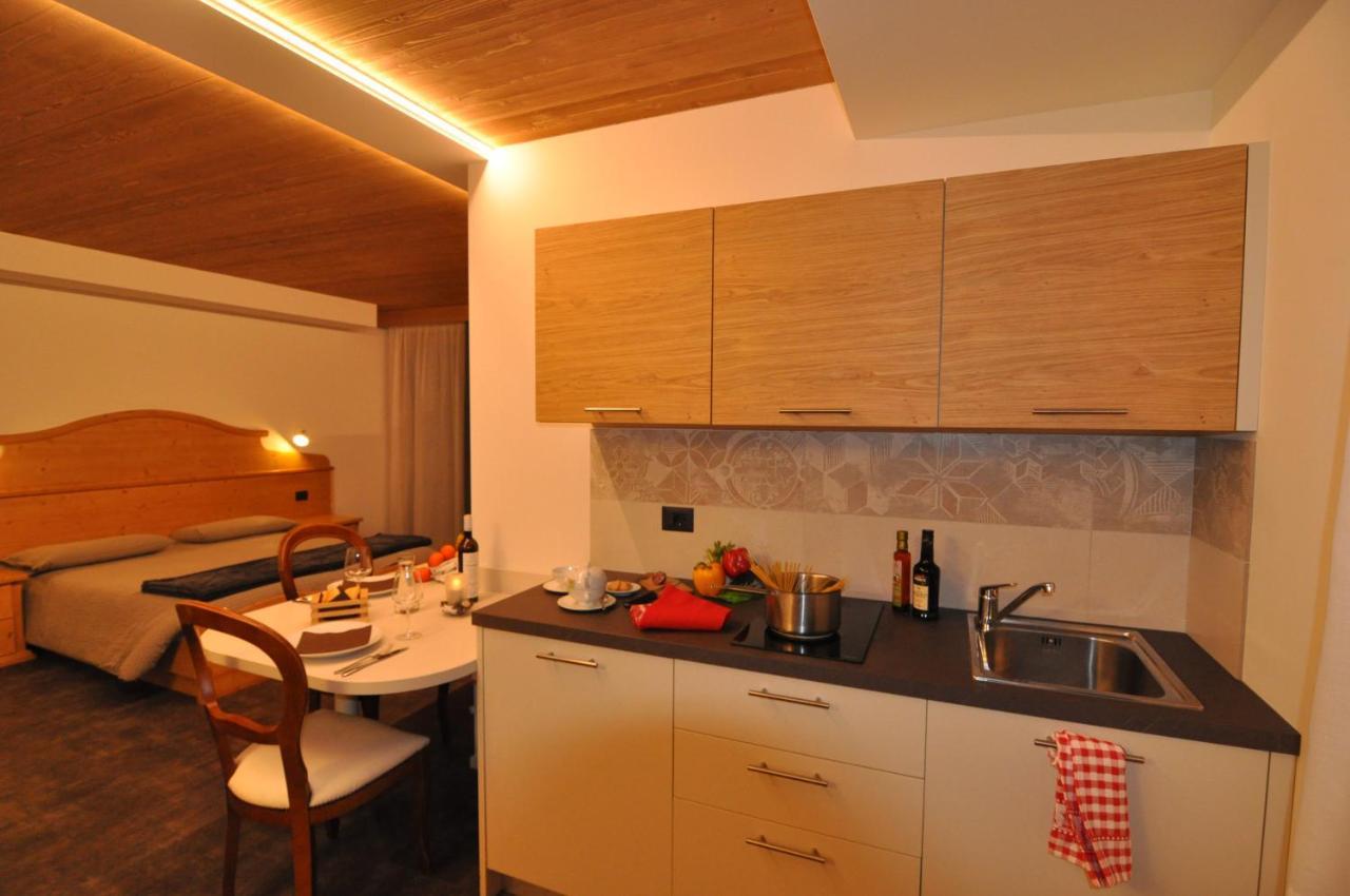 Albergo Alpino Vermiglio Exteriör bild